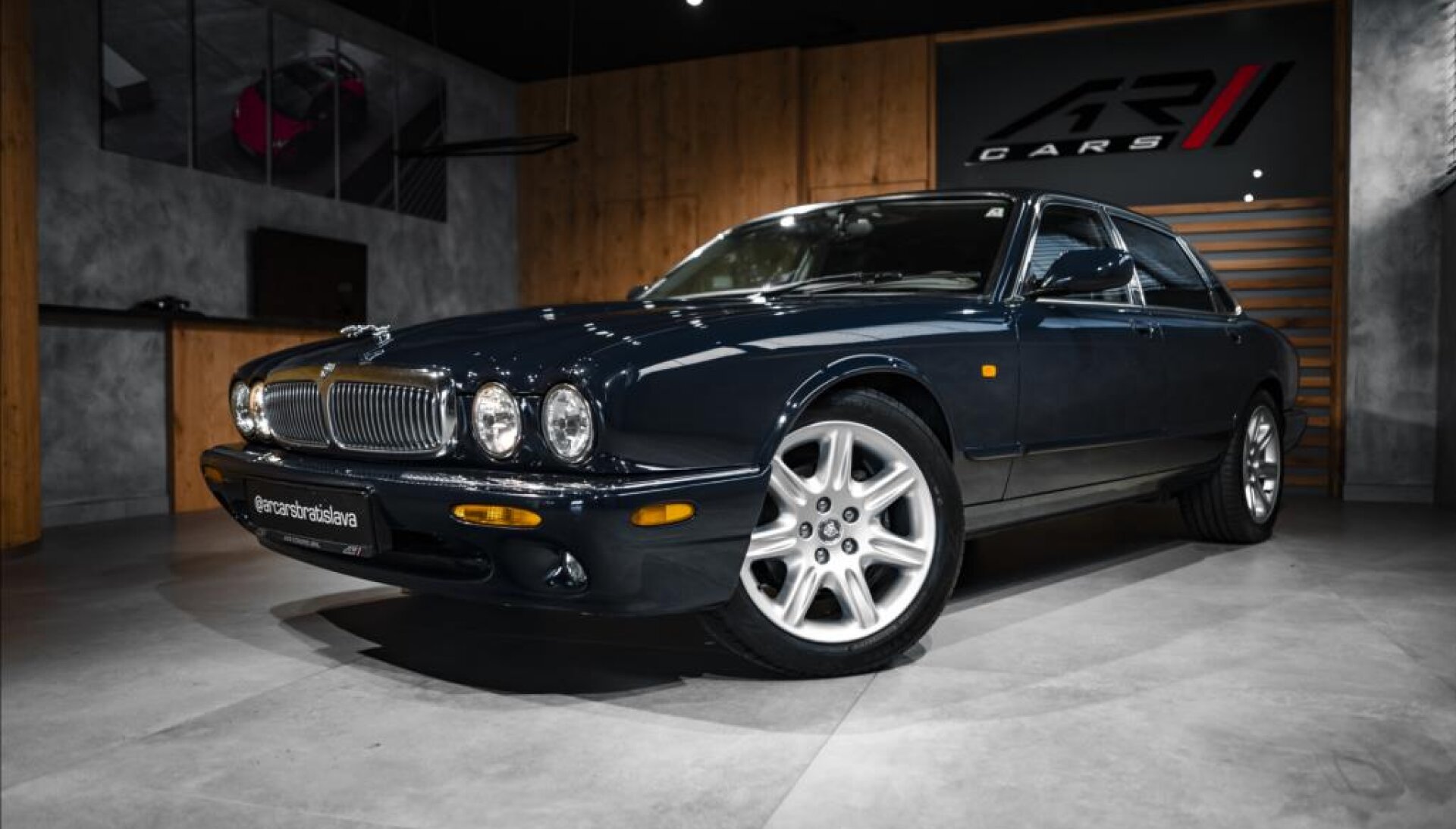 Jaguar XJ 4,0 SOVEREIGN 4.0 V8, YOUNGTIMER