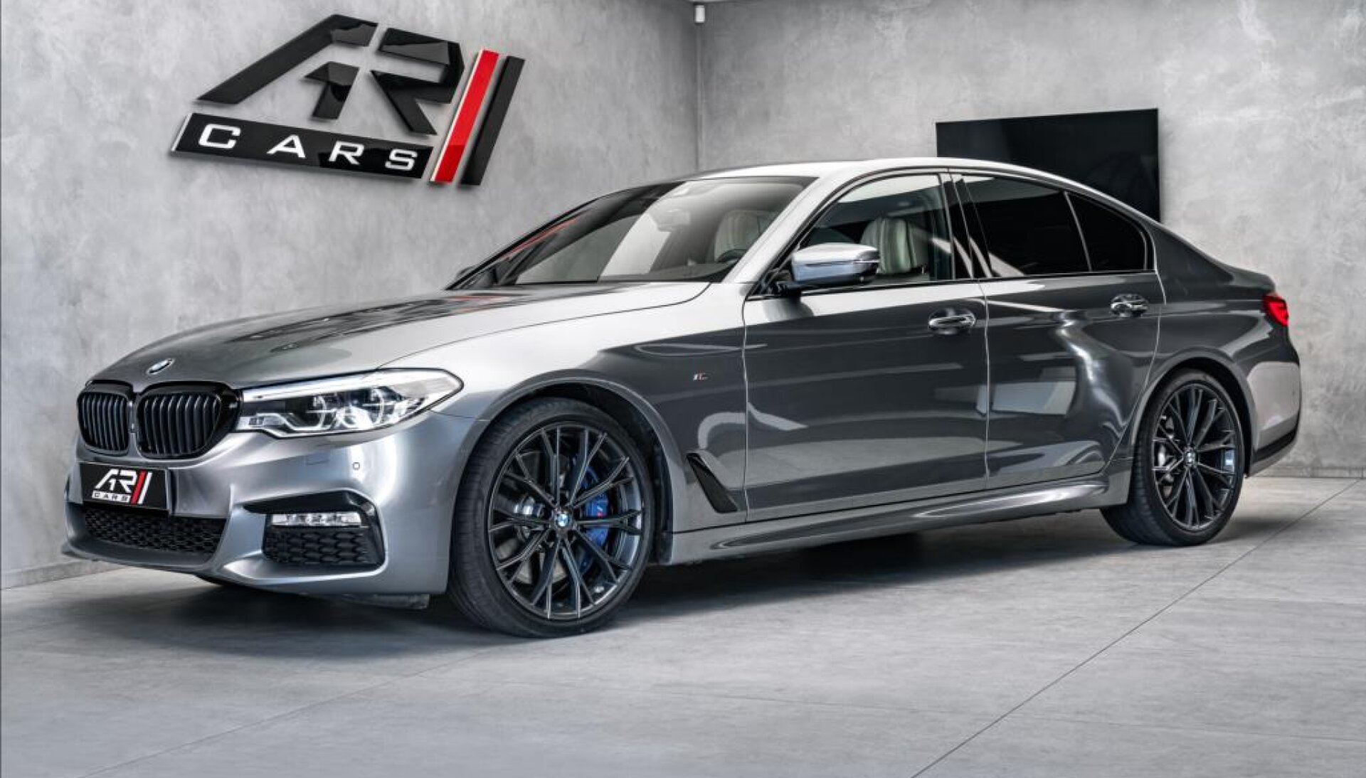 BMW Řada 5 540i xDrive, M-Performance 265kW,CZ