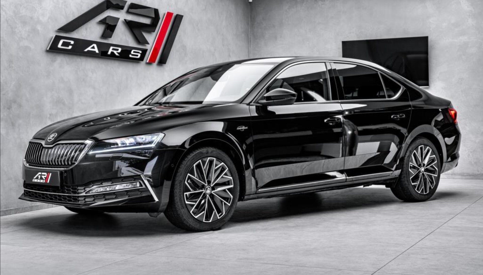 Škoda Superb 147kW, L&K, DSG, 4x4, DCC, tažné