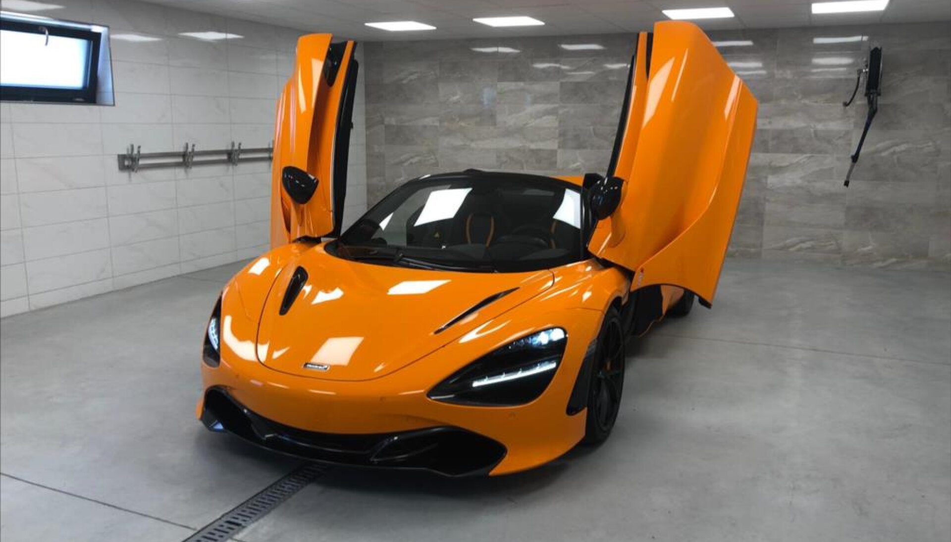 McLaren Ostatní 720S Spider Performance, Lift, B&W