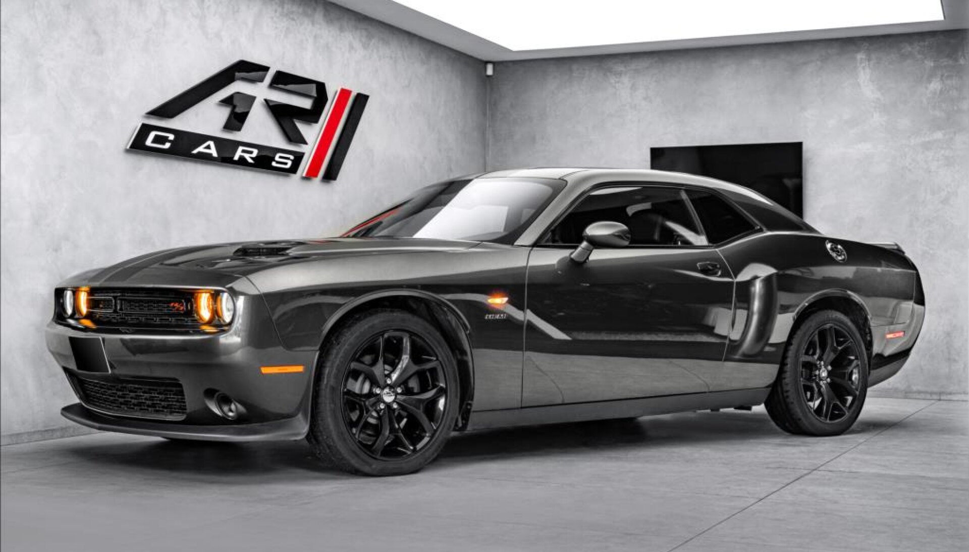 Dodge Challenger RT+ 5,7 V8 Hemi