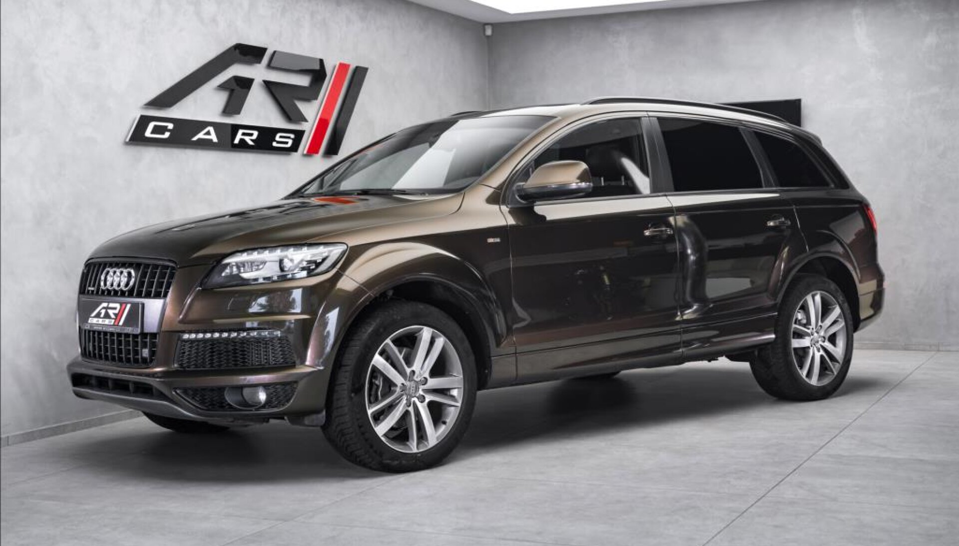 Audi Q7 3.0 TDI, Sline, vzduch, exclusive, 7míst, CZ