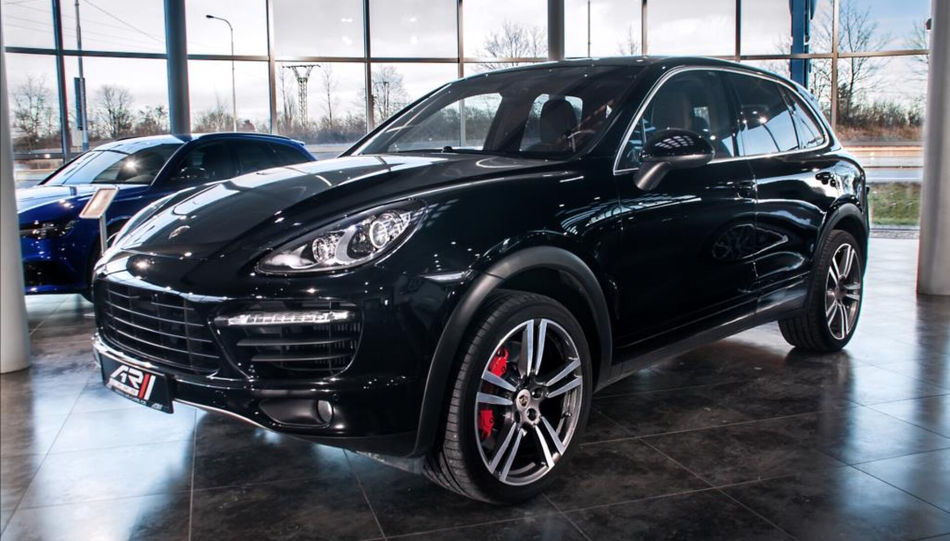 Porsche Cayenne Turbo, Burmester, Panorama, PDCC, nezávislé