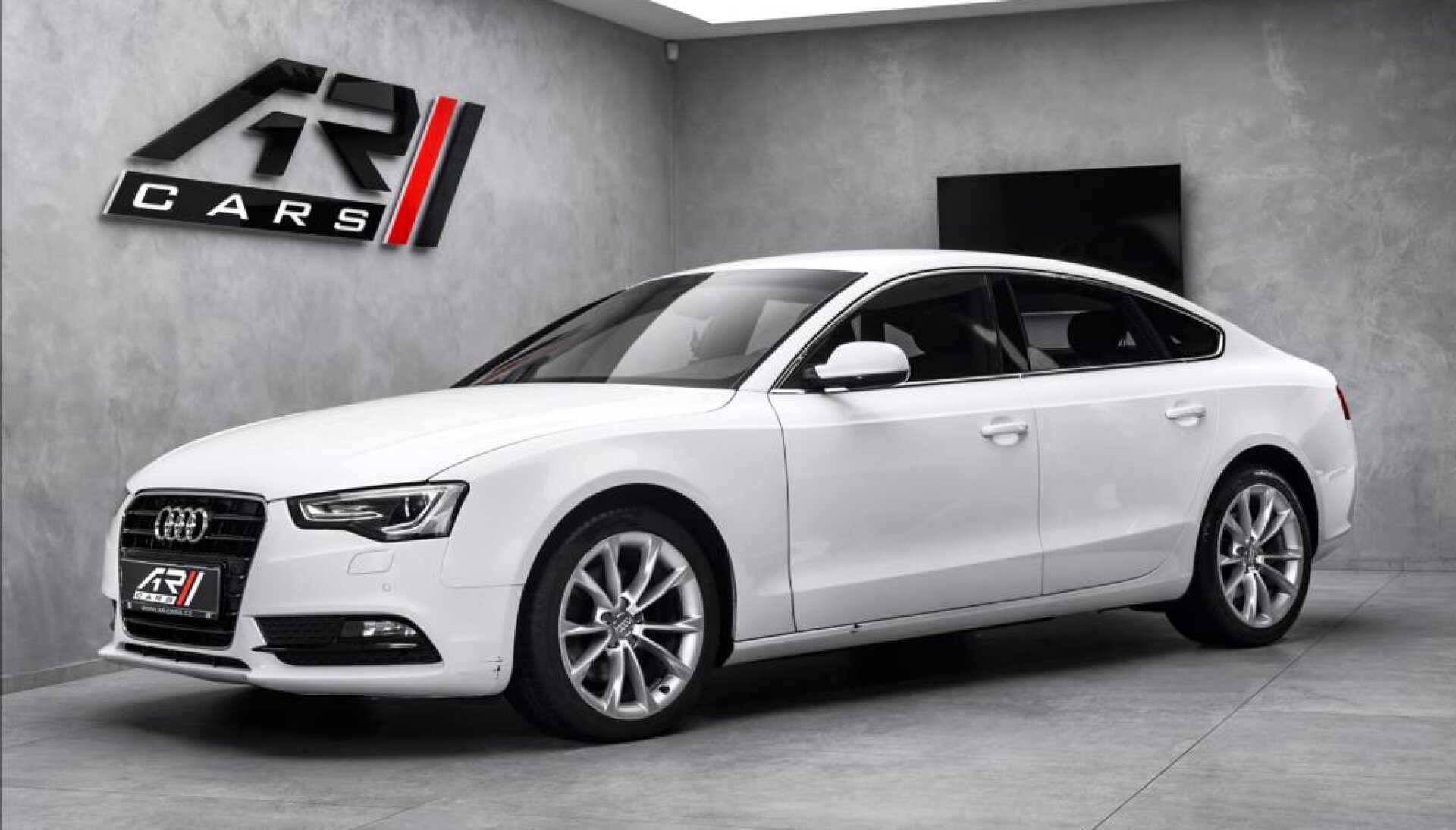 Audi A5 1.8 TFSI S-line, automat, alcantara, 125 kW