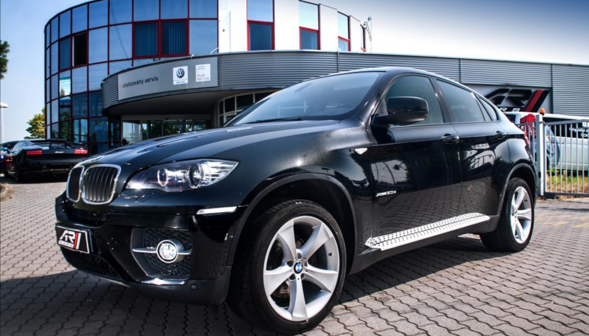 BMW X6 30d xDrive, keyless, head-up, DVD