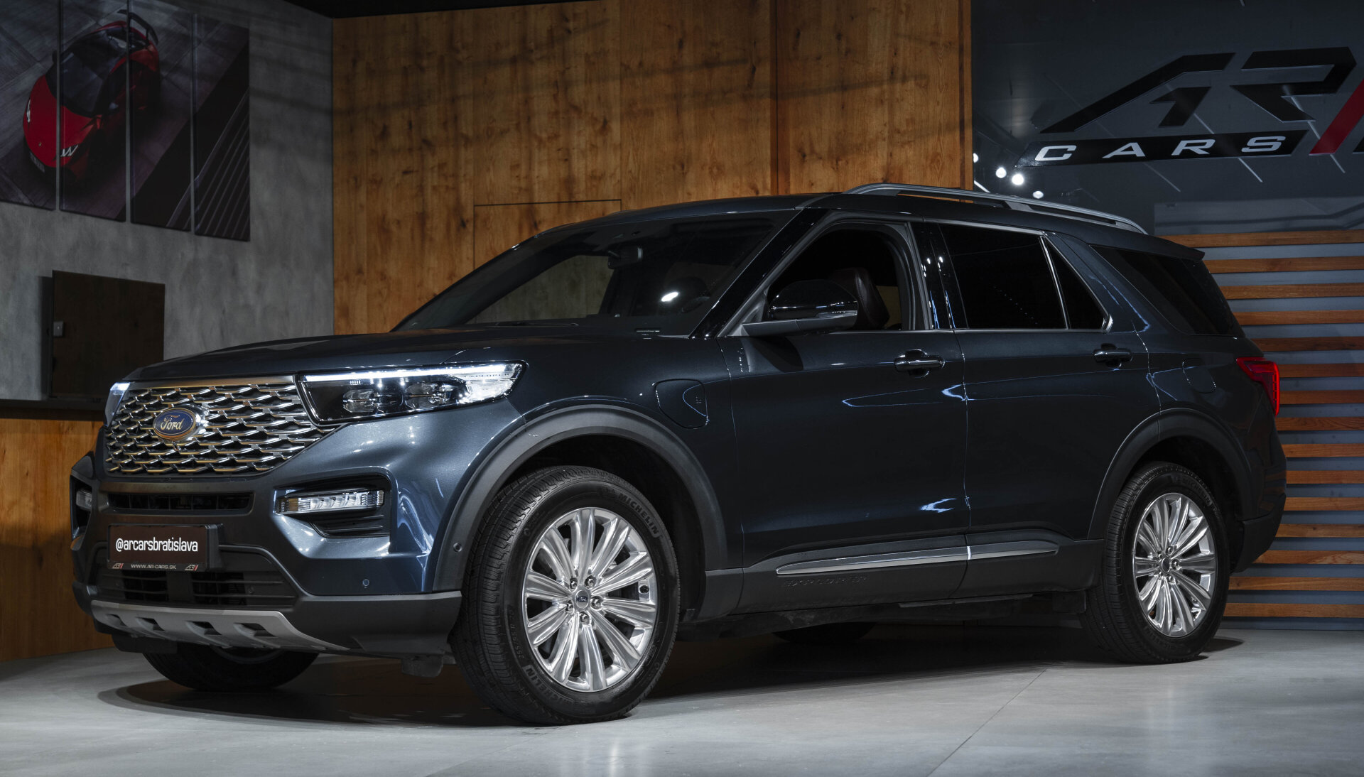 Ford Explorer Platinum Plug-in-Hybrid 4x4, B&O