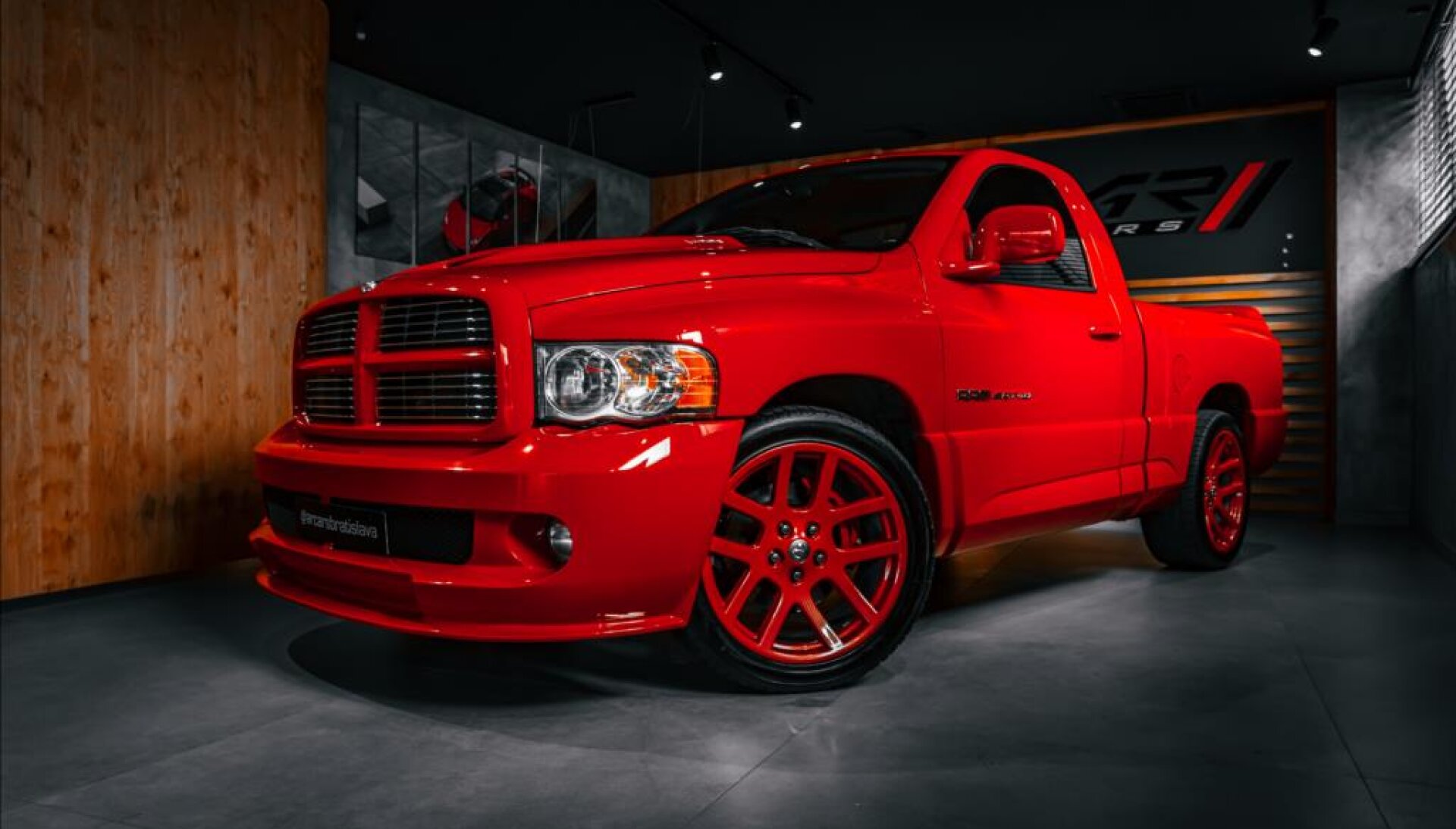 Dodge 8,3 RAM SRT-10, MANUÁL, 507 PS