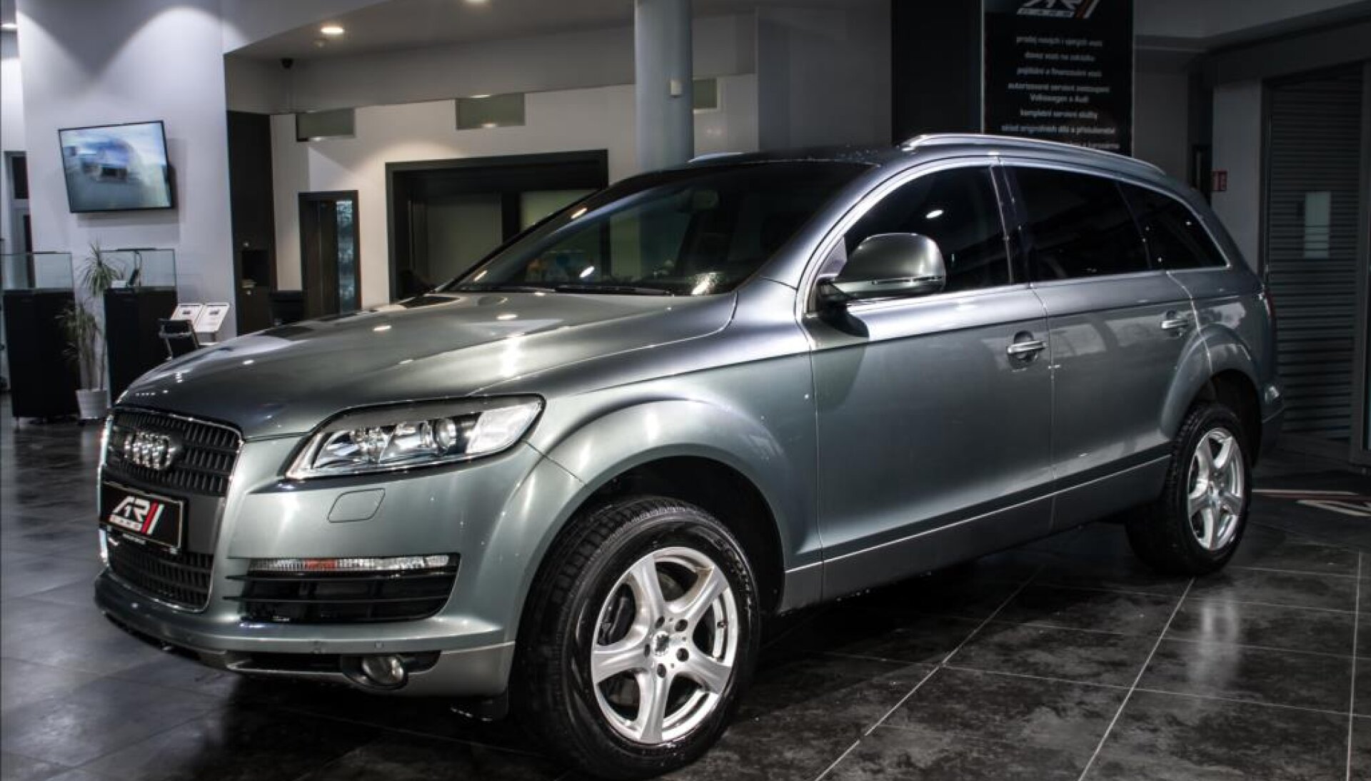 Audi Q7 4.2 FSI quattro, CZ