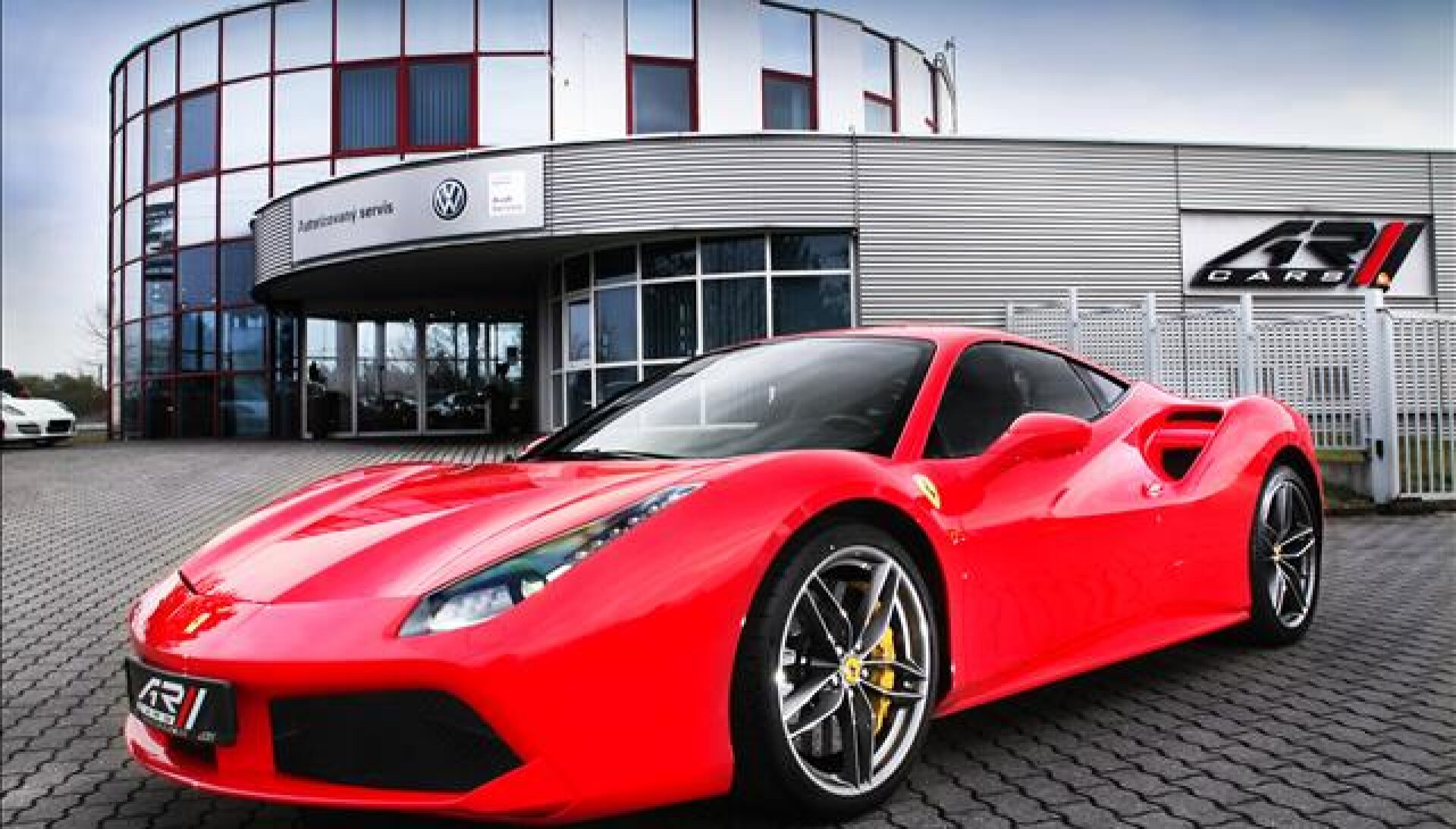 Ferrari Ostatní 488 GTB, Rosso Scuderia, skladem