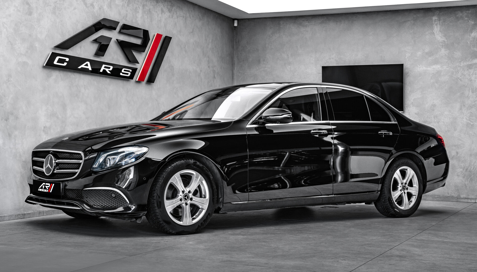 Mercedes-Benz E 220 d 4M Avantgarde Pano LED HuD 360