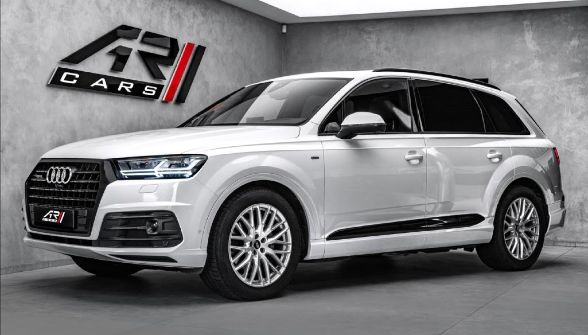 Audi Q7 TDI 200kW S-line, pano, Head-up, tažné