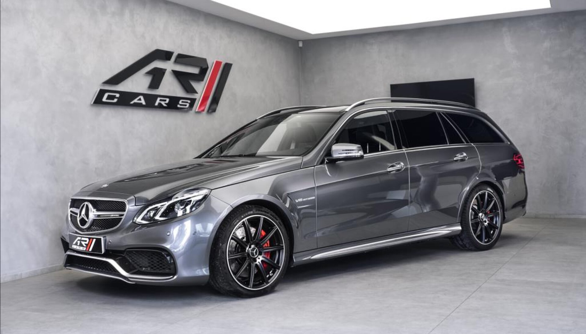 Mercedes-Benz Třídy E 63 S AMG 4Matic, karbon, panorama, CZ
