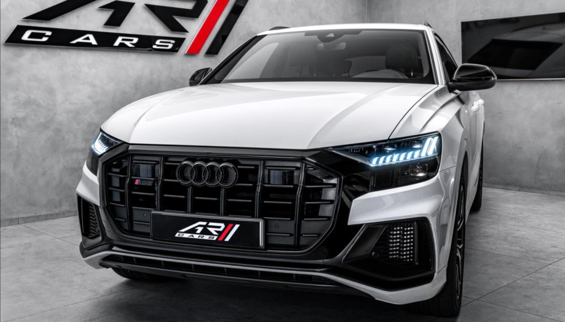 Audi SQ8 4,0 TFSI, HD Matrix, nez.top, B&O
