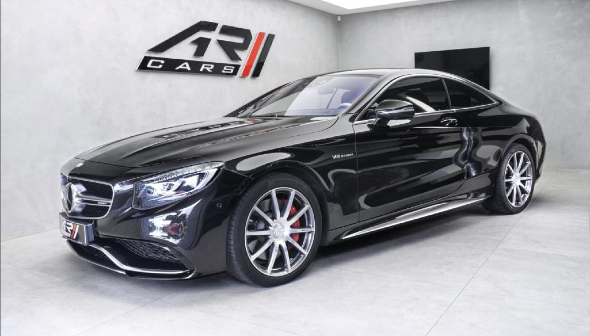 Mercedes-Benz Třídy S S63 amg coupe 4M Swarowski, Pano, kamera 360°, TV