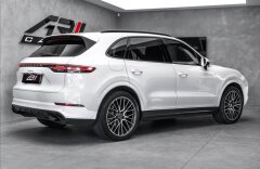 Porsche Cayenne 250kW, 21" Spyder, vzduch, tažné, CZ