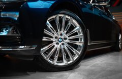 BMW Řada 7 6,6 M760 i L xDrive V12, PANORAMA, B&W
