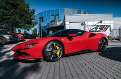 Ferrari SF90 Stradale Fiorano paket
