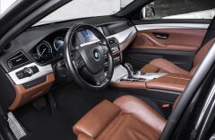 BMW Řada 5 M550d xDrive Touring, M-paket