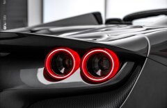 Ferrari F8 3,9 F8 spider V8, Lift, racing sedačky, kamera, CZ