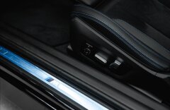 BMW Řada 2 3,0 240i xDrive, H/K, PANO, HEAD-UP, 360