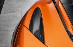 McLaren 720S V8 Bi-Turbo, Lift, karbon paket, B&W