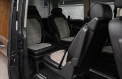 Volkswagen Multivan TDI Highline 4MOTION DSG, 7 MIESTNE, LED