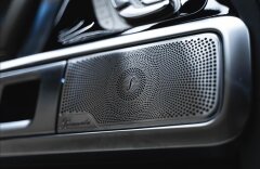 Mercedes-Benz Třídy G 4,0 G 63 AMG, BRABUS B 700, AKRAPOVIČ, BURMESTER