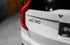 Volvo XC90 2,0 INSCRIPTION AWD, 7-MIESTNE, MASÁŽE, LED-MATRIX