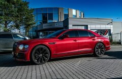 Bentley Flying Spur V8 S Mulliner, karbon, pano, TV