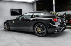 Ferrari FF FF  V12 bicolor, Daytona, kamera, CZ