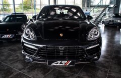 Porsche Cayenne Turbo keramiky, PDCC, panorama, ventilace, Bose