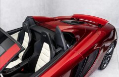 McLaren MP4-12C 3.8 twin turbo, karbon paket, lift systém