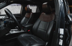 Ford Explorer Platinum Plug-in-Hybrid 4x4, B&O