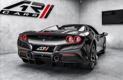 Ferrari F8 3,9 F8 spider V8, Lift, racing sedačky, kamera, CZ