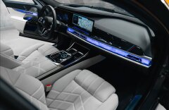 BMW Řada 7 3,0 740 d xDrive M SPORT, SKY LOUNGE, EXECUTIVE