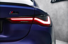 BMW M4 Competition, keramiky, Head-up, Individual