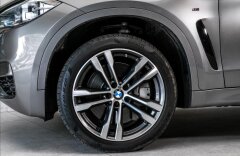 BMW X6 M50d, Keyless, HUD, kamera 360
