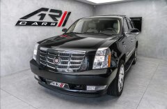 Cadillac Escalade 6,2 LUXURY, CZ, televize, kůže