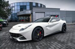 Ferrari F12 Berlinetta F12 Berlinetta, lift, JBL. karbon/LED