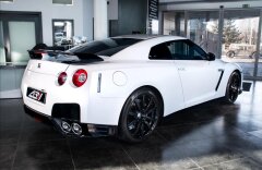 Nissan GT-R Black edition, Recaro, Kamera
