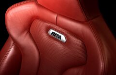 BMW M4 coupe, LED, asistenty, kovaná kola, 520PS