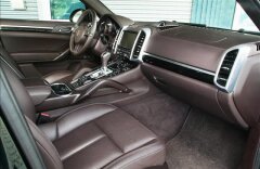 Porsche Cayenne 4.9   S New Tiptronic