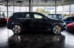 Porsche Cayenne Turbo keramiky, PDCC, panorama, ventilace, Bose