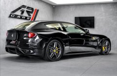 Ferrari FF FF  V12 bicolor, Daytona, kamera, CZ