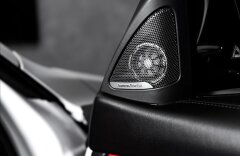 BMW M4 coupe, LED, asistenty, kovaná kola, 520PS