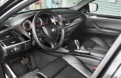 BMW X6 M Servodovíraní, Kamera