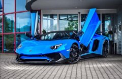 Lamborghini Aventador SV Roadster LP 750-4