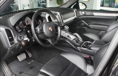 Porsche Cayenne S, vzduch, PDCC, PTV, BOSE