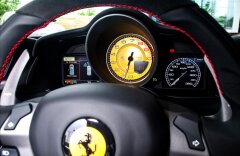 Ferrari 488 GTB Alcantara/karbon Race sedadla