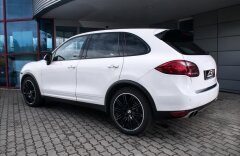 Porsche Cayenne Diesel vzduch, PDLS, panorama, Burmester